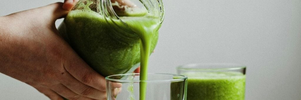 Celery juice heals aches and low energy Celery juice heals aches and low energy